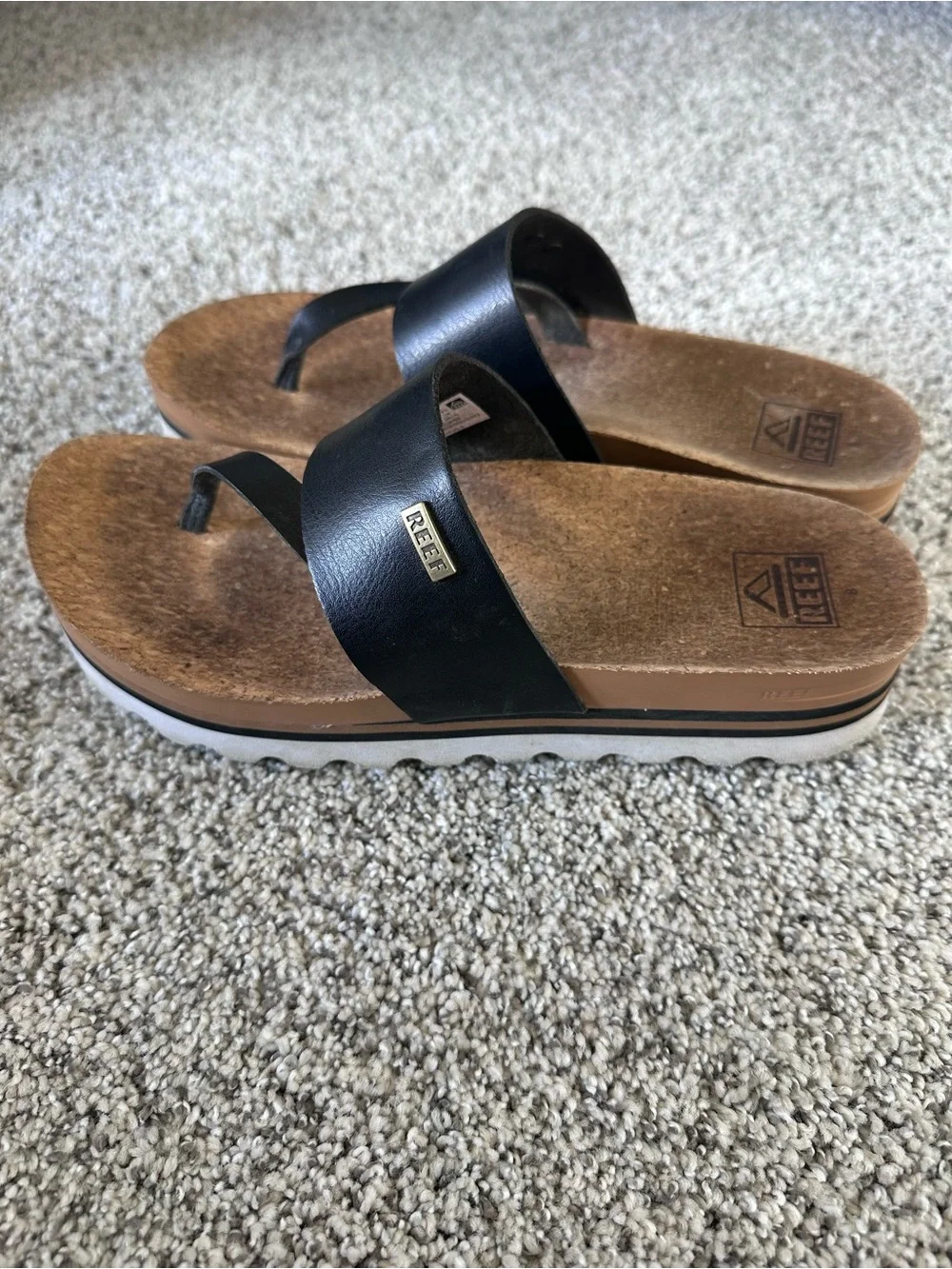 Reef Women’s Black Cork Footbed Thong Sandals - Picture 3 of 7